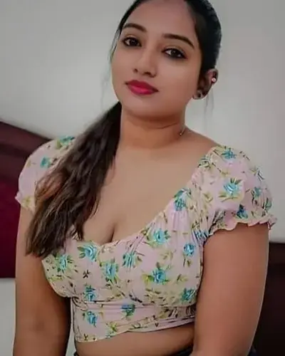 Call Girls Morjim Beach Cash On Delivery